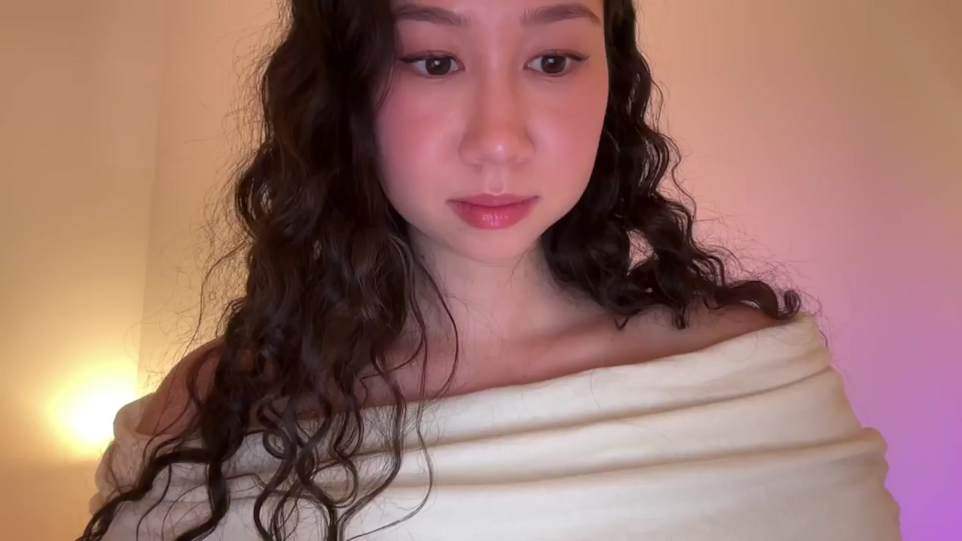 Gallery image thumbnail from cute_asian69's myfreecams stream on, 05/16/2024, 02:29 image 6 of 20