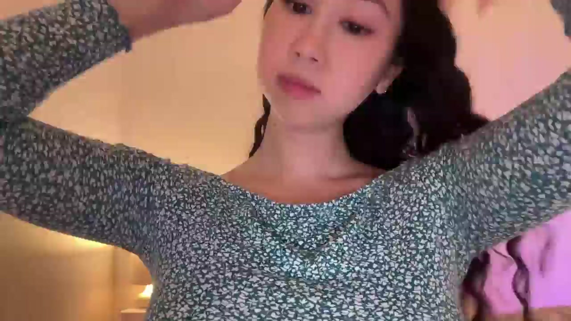 Gallery image thumbnail from cute_asian69's myfreecams stream on, 05/17/2024, 04:45 image 6 of 20