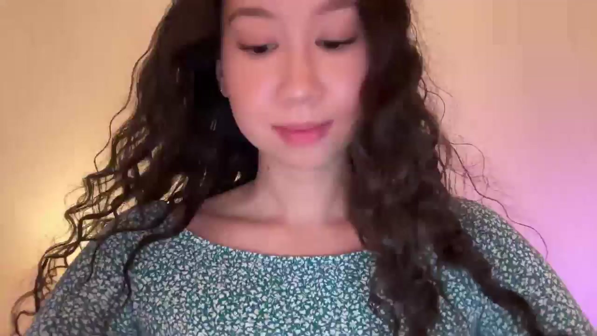 Gallery image thumbnail from cute_asian69's myfreecams stream on, 05/17/2024, 04:45 image 7 of 20
