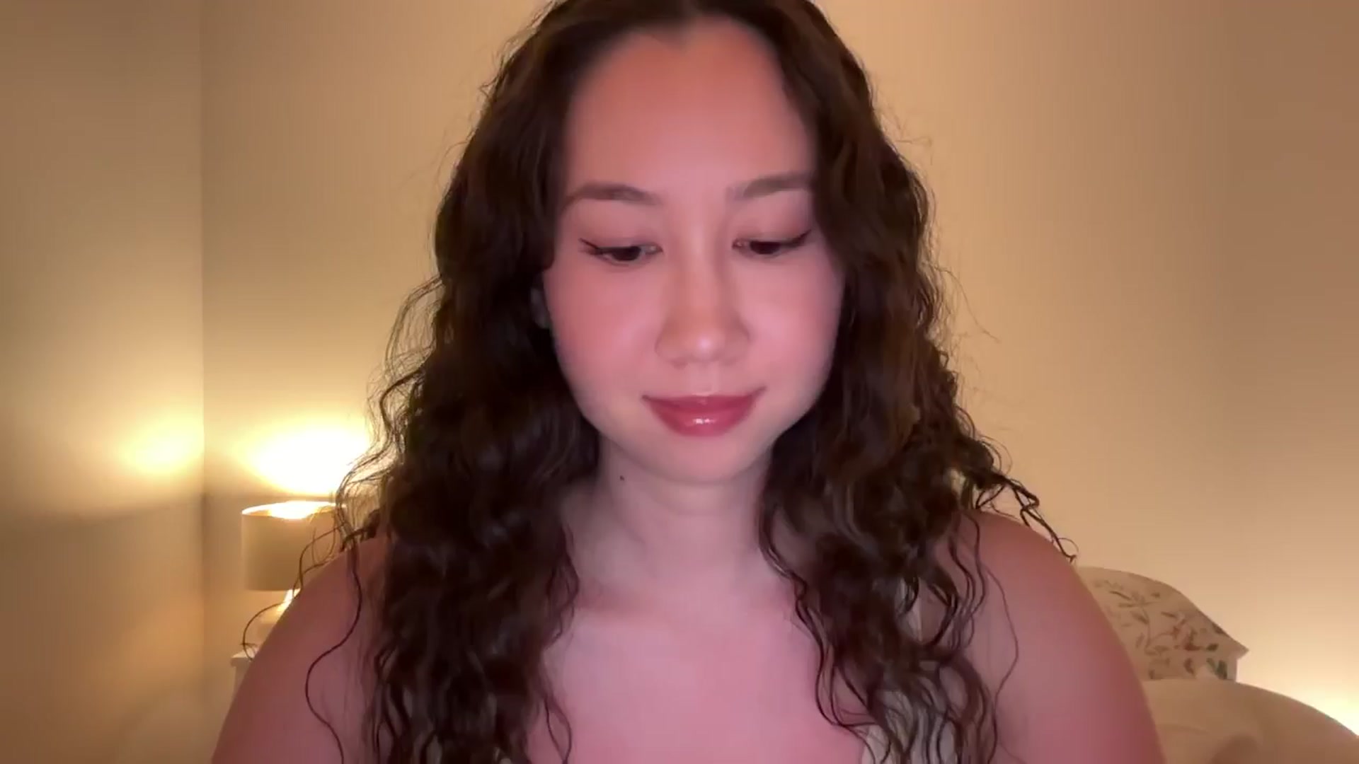 Gallery image thumbnail from cute_asian69's myfreecams stream on, 06/03/2024, 24:01 image 2 of 20