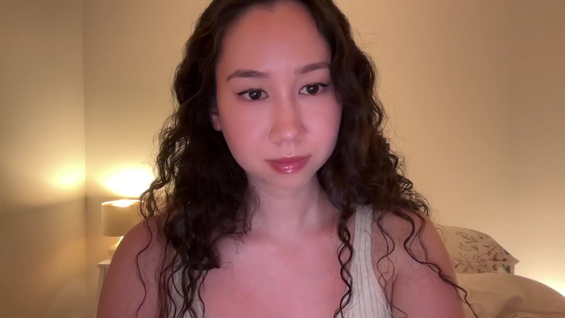 Gallery image thumbnail from cute_asian69's myfreecams stream on, 06/03/2024, 24:01 image 6 of 20