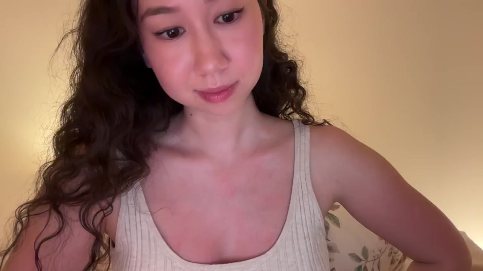Gallery image thumbnail from cute_asian69's myfreecams stream on, 06/03/2024, 01:04 image 20 of 20