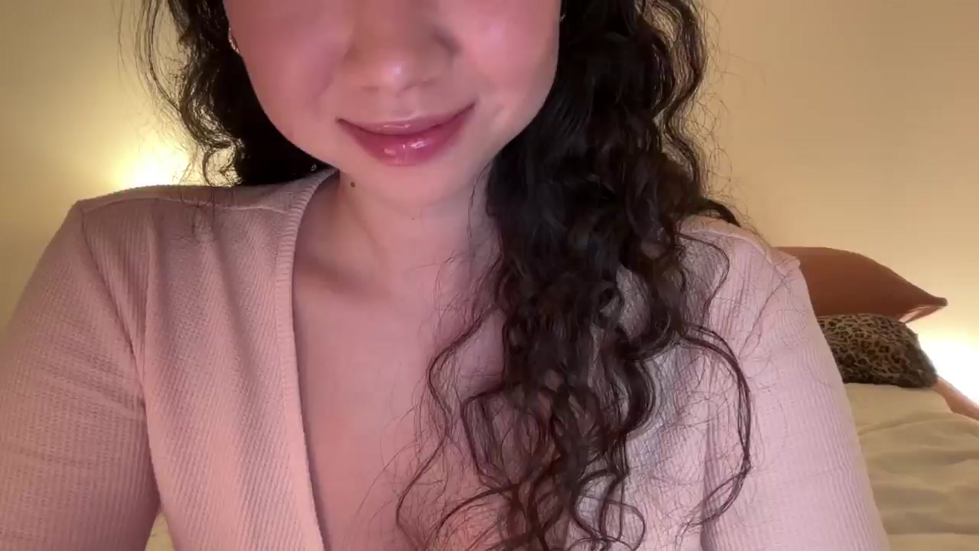 Gallery image thumbnail from cute_asian69's myfreecams stream on, 06/06/2024, 20:47 image 14 of 20
