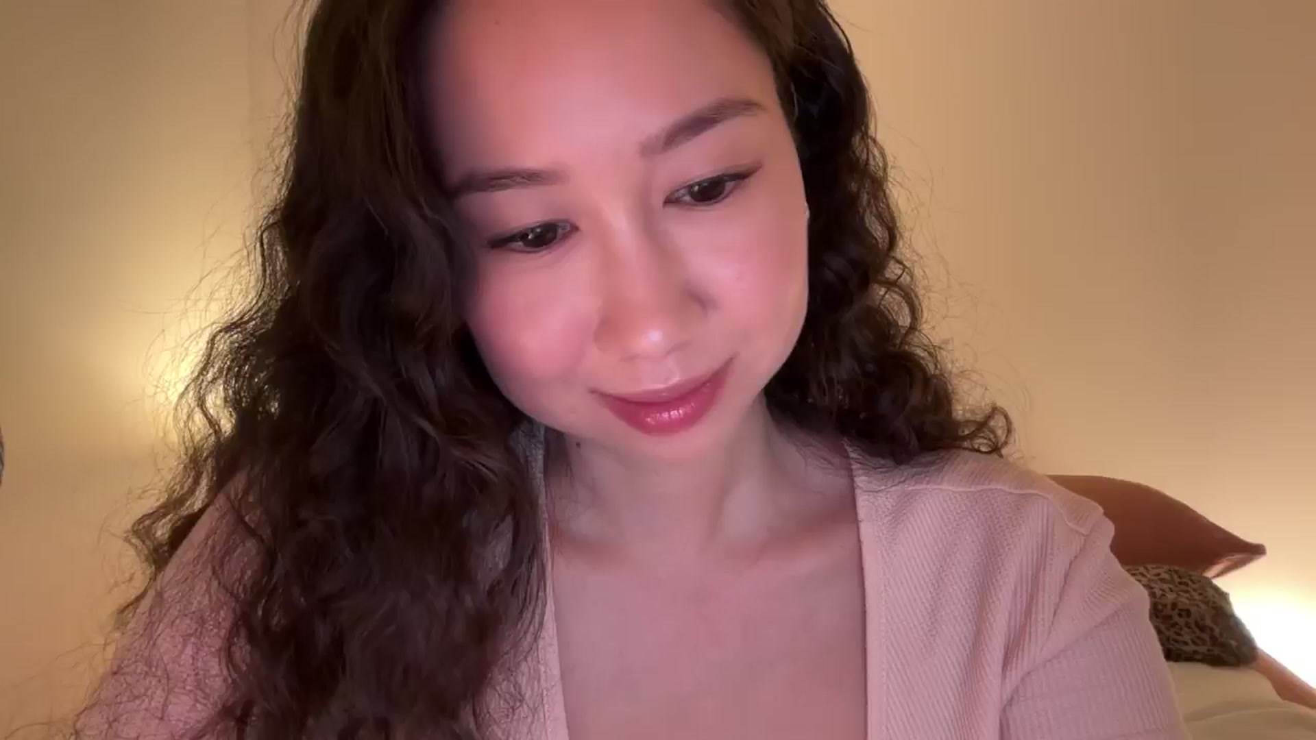 Gallery image thumbnail from cute_asian69's myfreecams stream on, 06/07/2024, 24:19 image 3 of 20