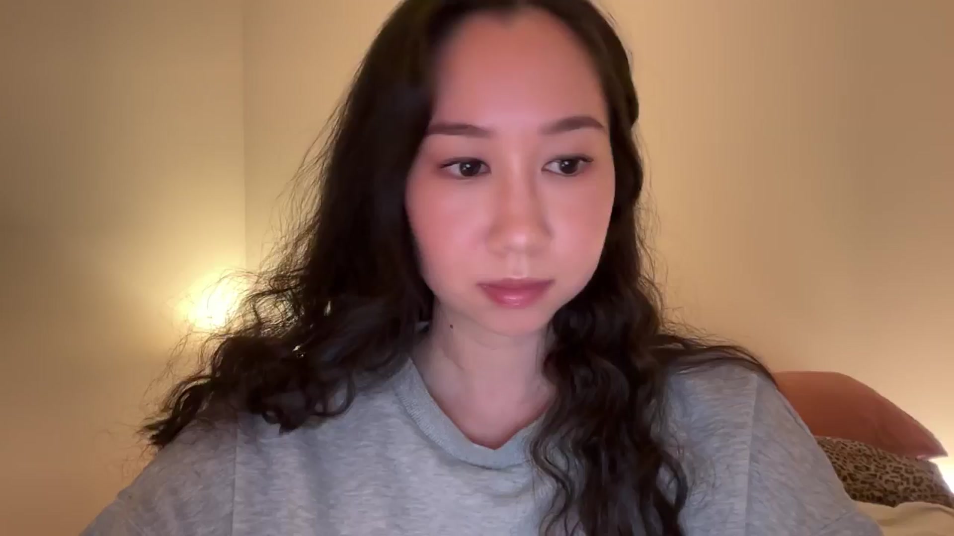 Gallery image thumbnail from cute_asian69's myfreecams stream on, 06/10/2024, 24:04 image 6 of 20