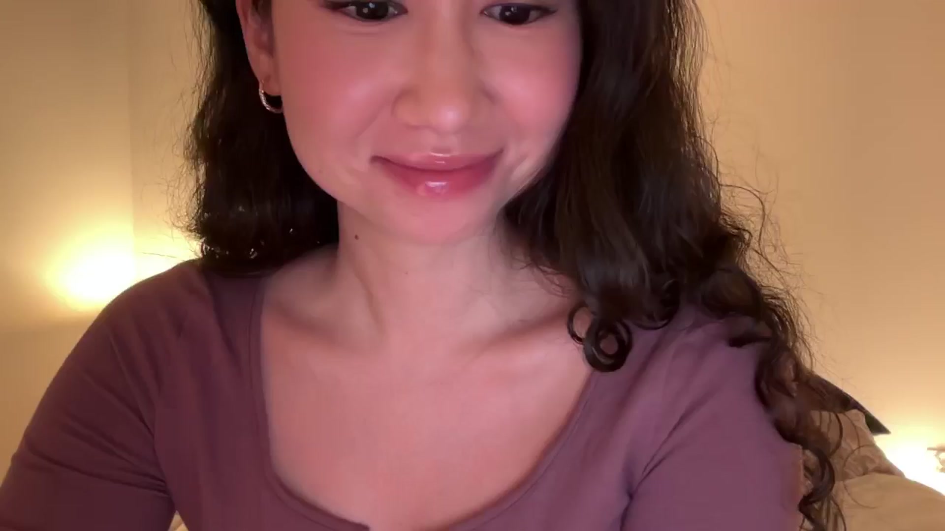 Gallery image thumbnail from cute_asian69's myfreecams stream on, 06/20/2024, 24:48 image 2 of 20