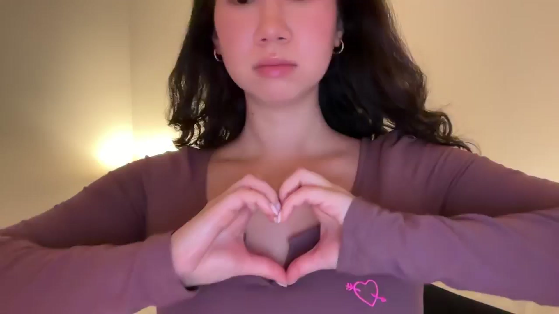 Gallery image thumbnail from cute_asian69's myfreecams stream on, 06/20/2024, 24:48 image 8 of 20