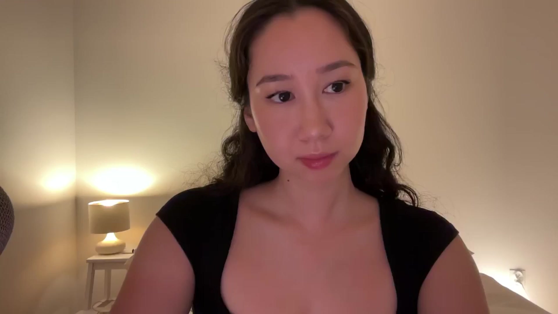 Gallery image thumbnail from cute_asian69's myfreecams stream on, 06/30/2024, 24:28 image 2 of 20