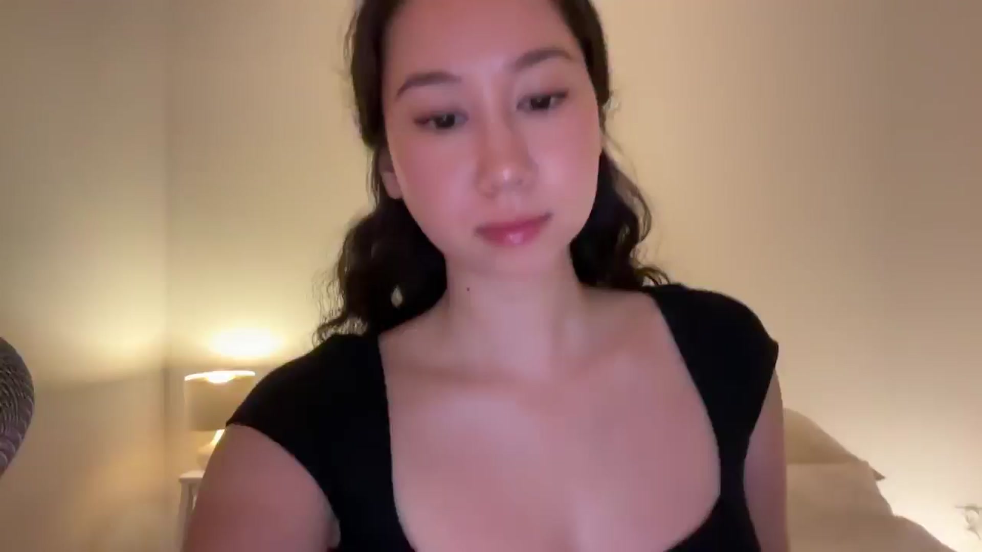 Gallery image thumbnail from cute_asian69's myfreecams stream on, 06/30/2024, 24:28 image 6 of 20