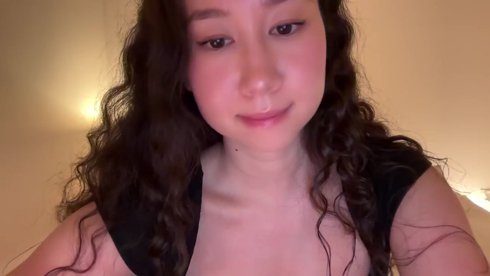 Gallery image thumbnail from cute_asian69's myfreecams stream on, 06/30/2024, 03:05 image 9 of 20
