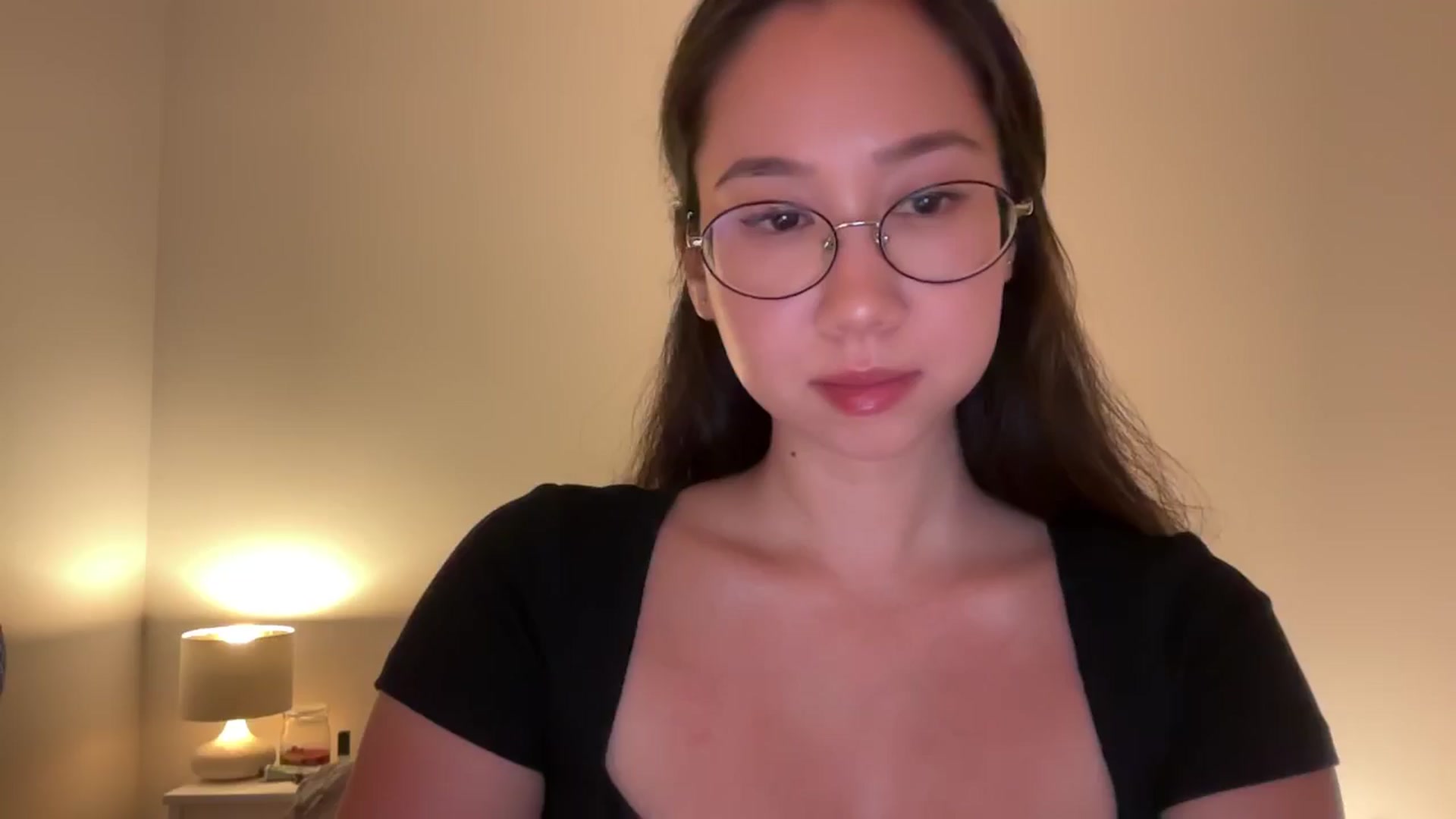 Gallery image thumbnail from cute_asian69's myfreecams stream on, 08/05/2024, 24:05 image 2 of 20