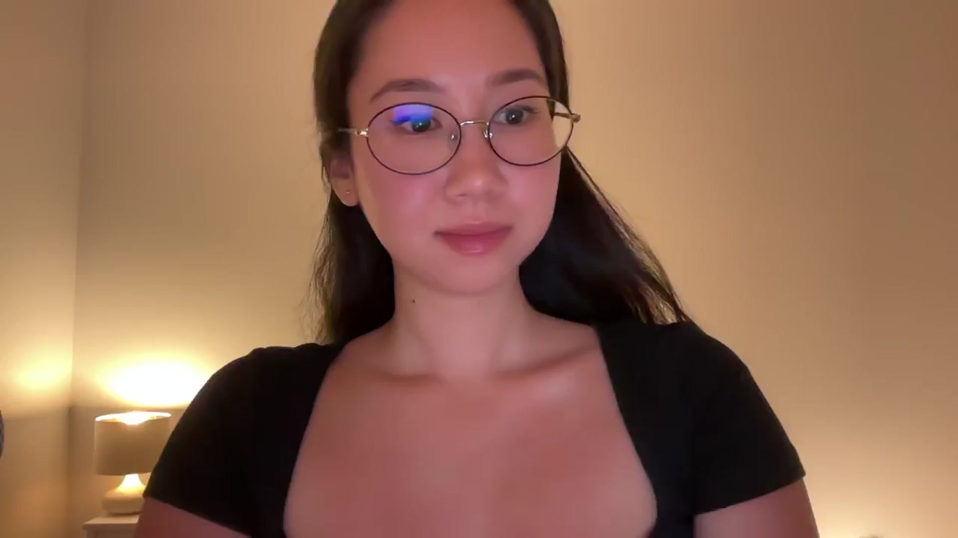 Gallery image thumbnail from cute_asian69's myfreecams stream on, 08/05/2024, 24:05 image 7 of 20