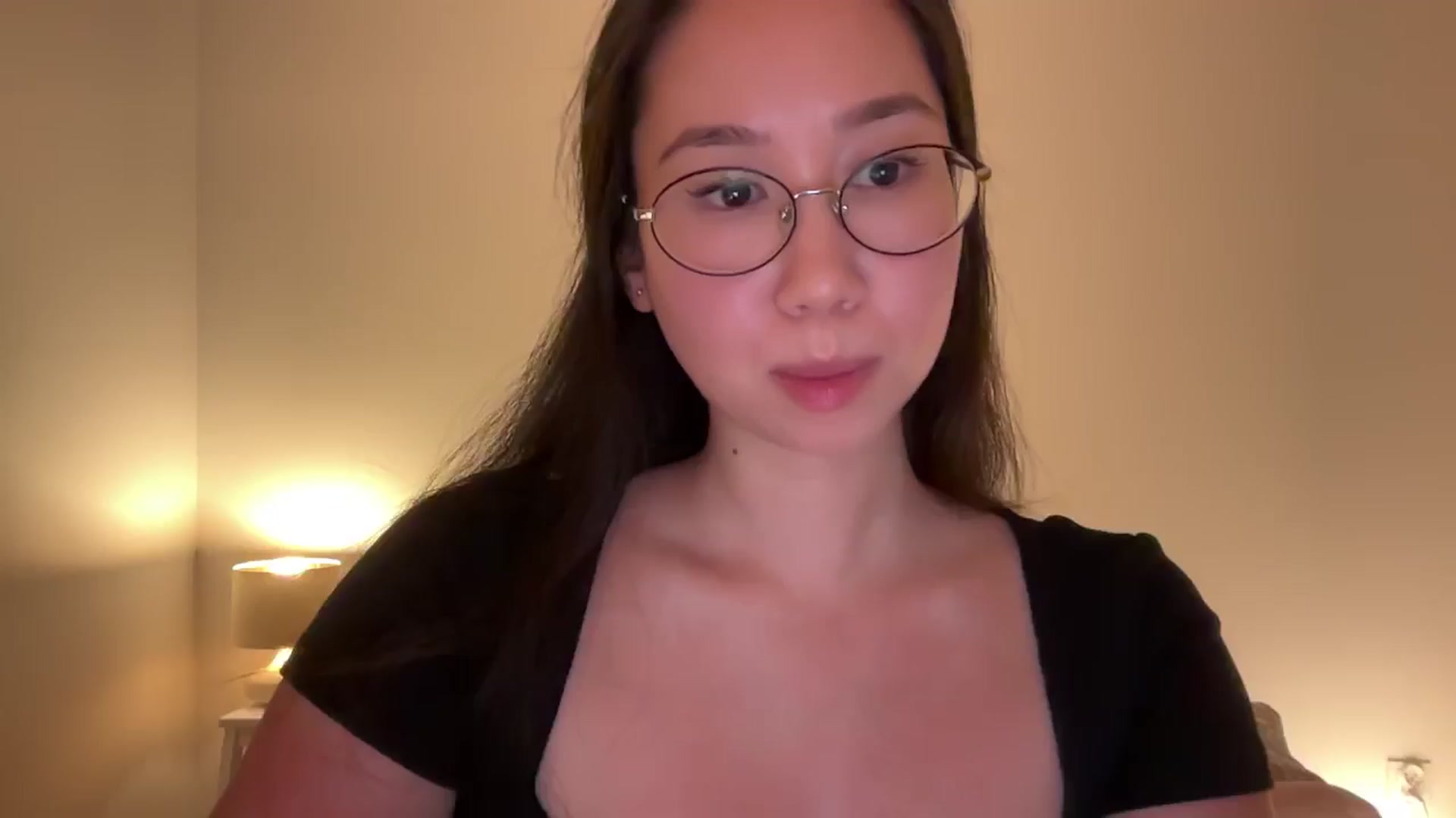 Gallery image thumbnail from cute_asian69's myfreecams stream on, 08/05/2024, 24:05 image 13 of 20