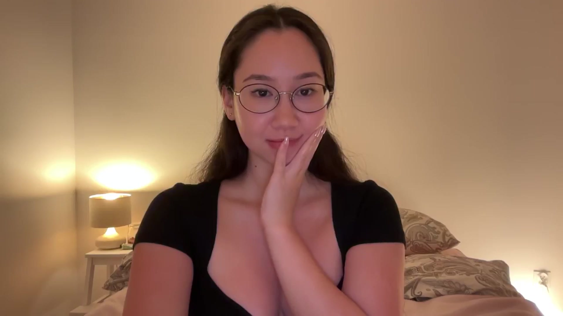 Gallery image thumbnail from cute_asian69's myfreecams stream on, 08/05/2024, 24:50 image 19 of 20