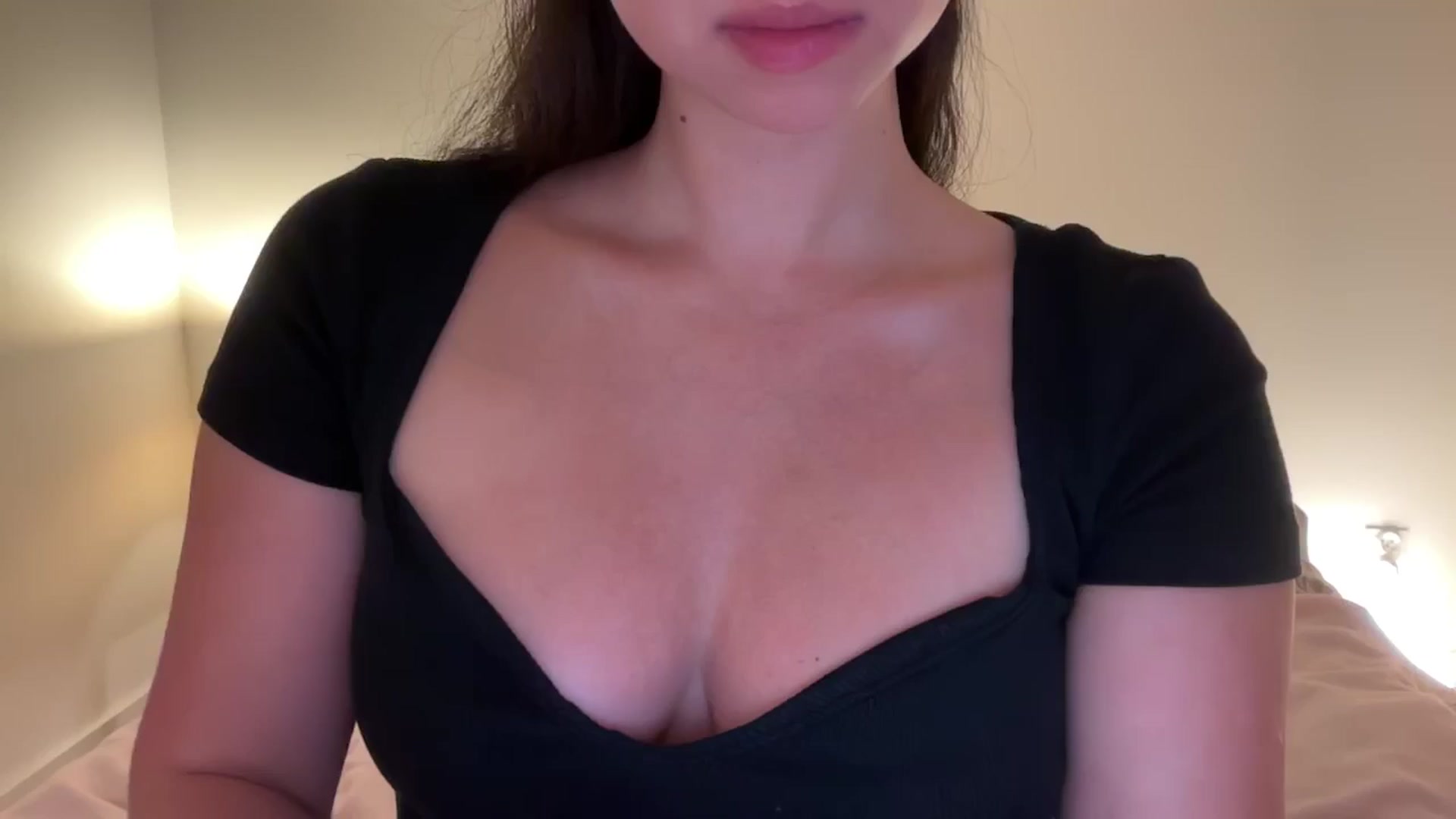 Gallery image thumbnail from cute_asian69's myfreecams stream on, 08/05/2024, 24:50 image 2 of 20