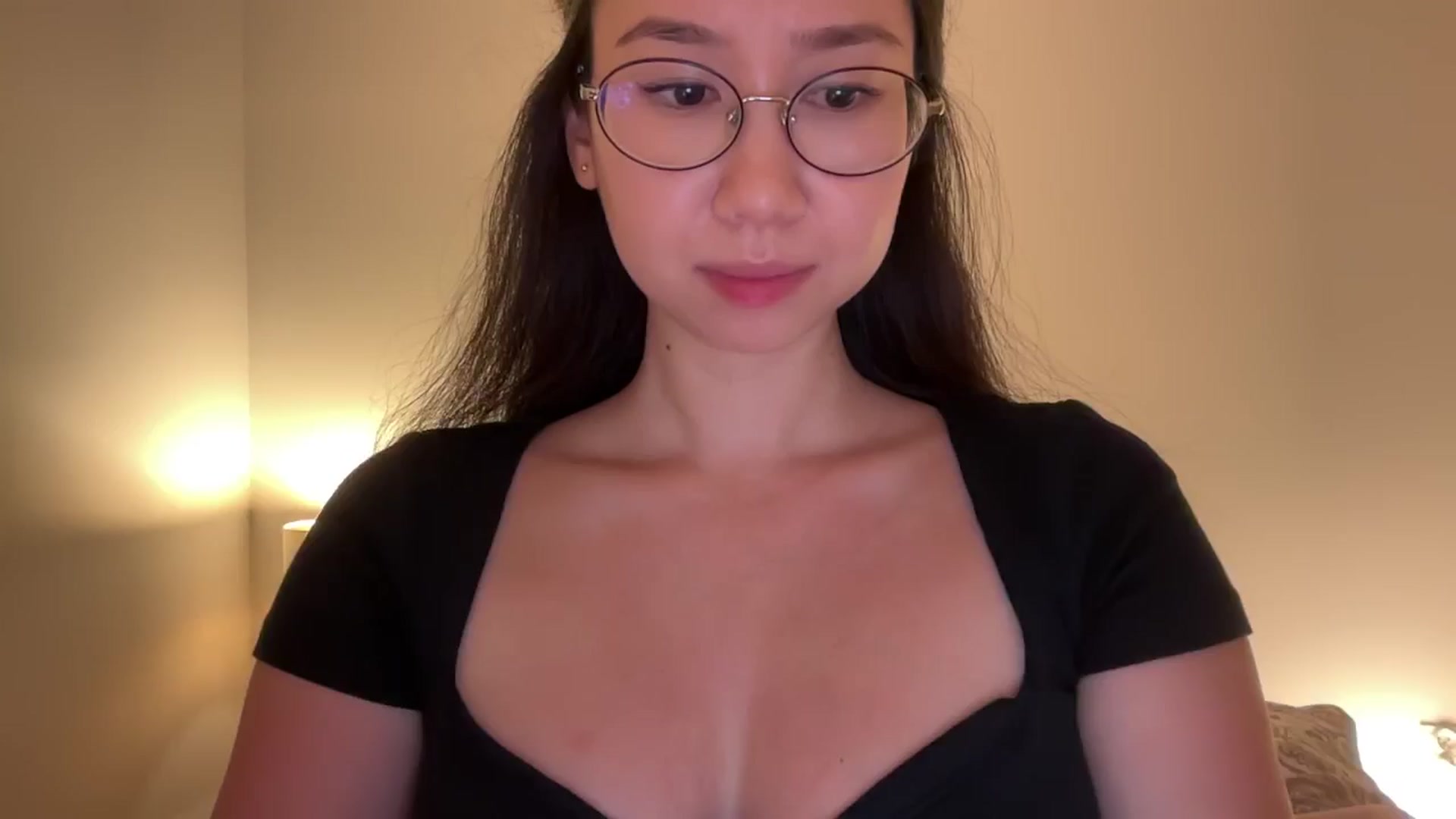 Gallery image thumbnail from cute_asian69's myfreecams stream on, 08/05/2024, 02:27 image 18 of 20