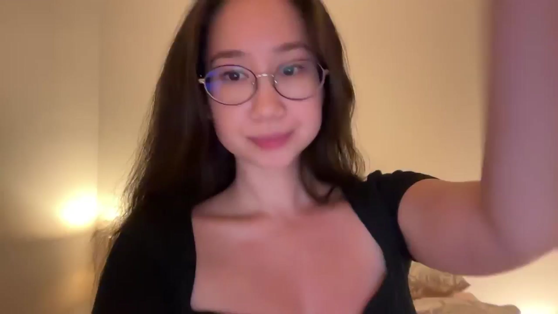 Gallery image thumbnail from cute_asian69's myfreecams stream on, 08/05/2024, 02:27 image 13 of 20