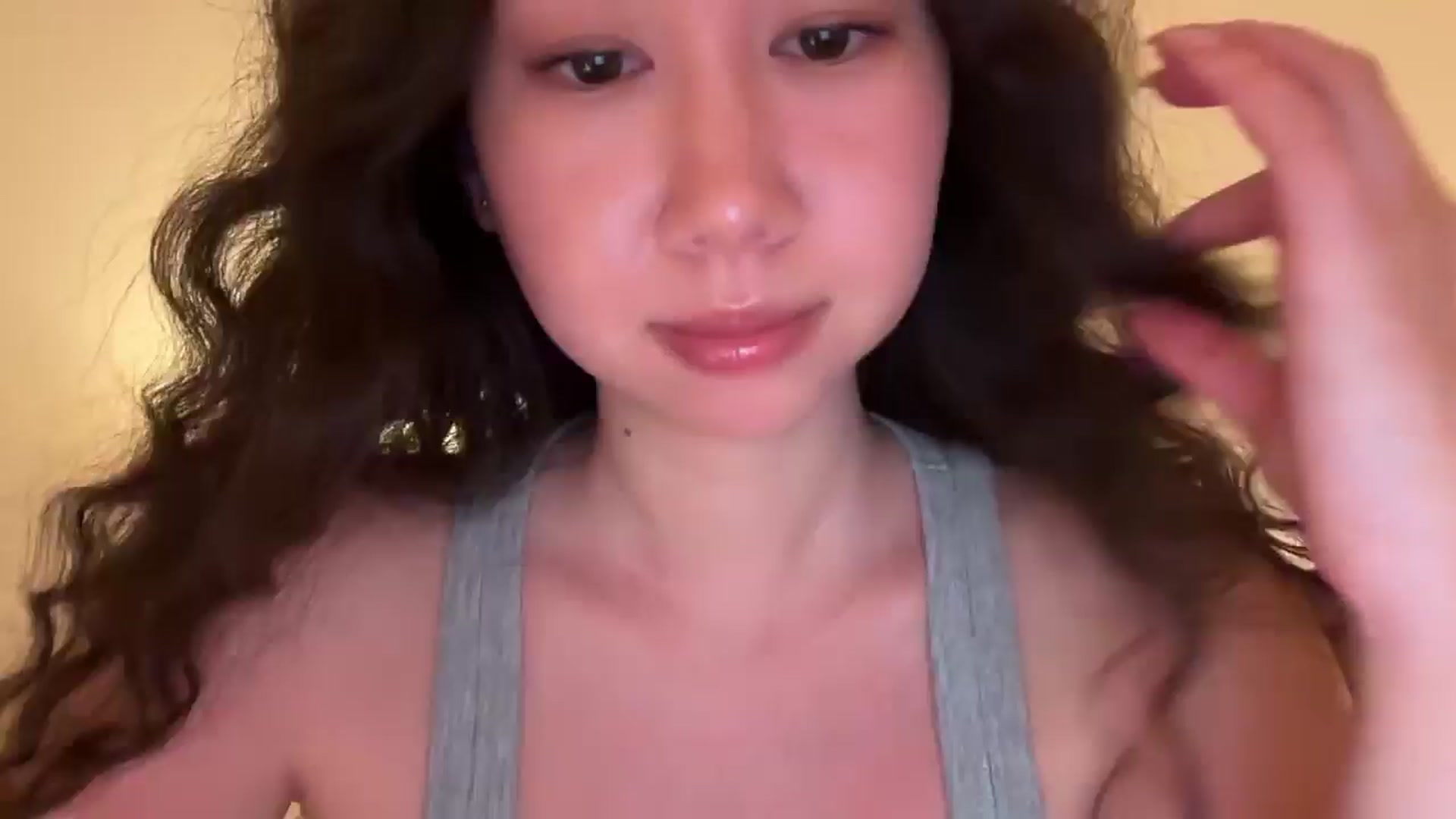 Gallery image thumbnail from cute_asian69's myfreecams stream on, 08/07/2024, 24:59 image 19 of 20