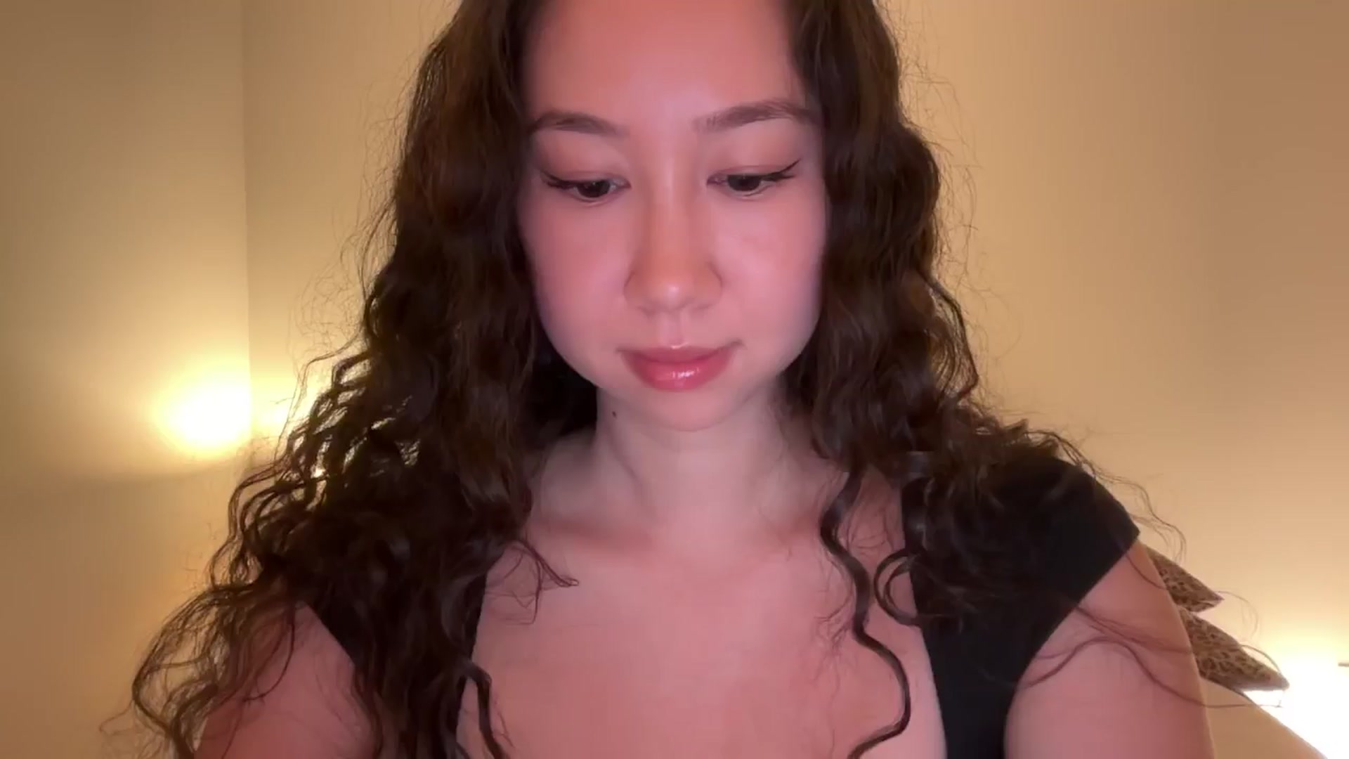 Gallery image thumbnail from cute_asian69's myfreecams stream on, 08/07/2024, 21:07 image 11 of 20