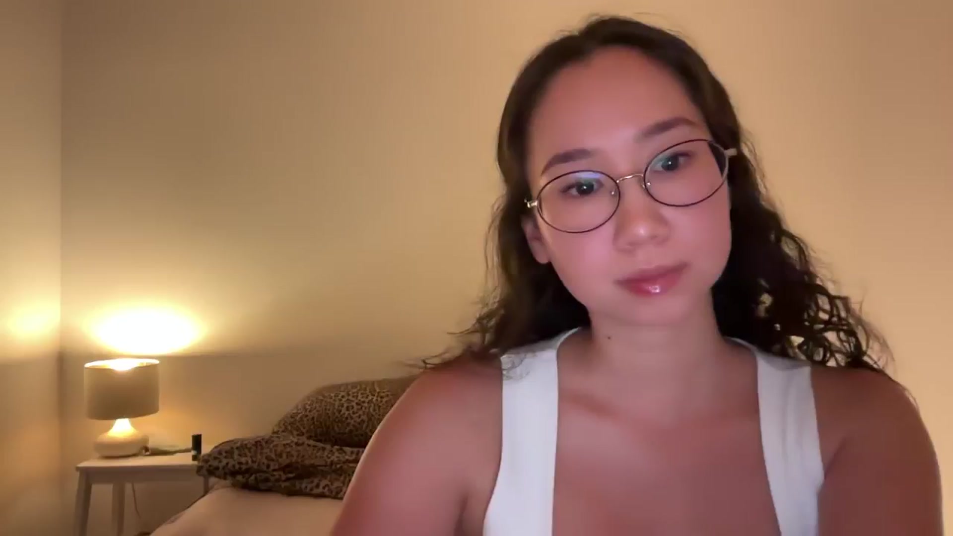 Gallery image thumbnail from cute_asian69's myfreecams stream on, 08/10/2024, 22:42 image 14 of 20