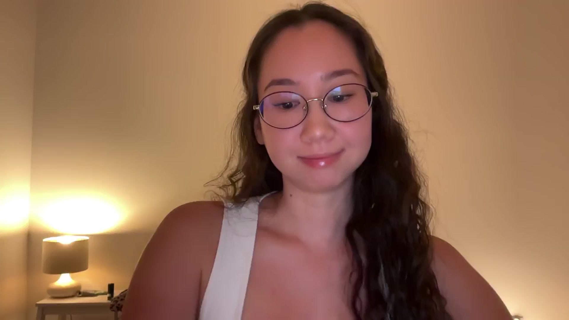 Gallery image thumbnail from cute_asian69's myfreecams stream on, 08/10/2024, 22:42 image 8 of 20