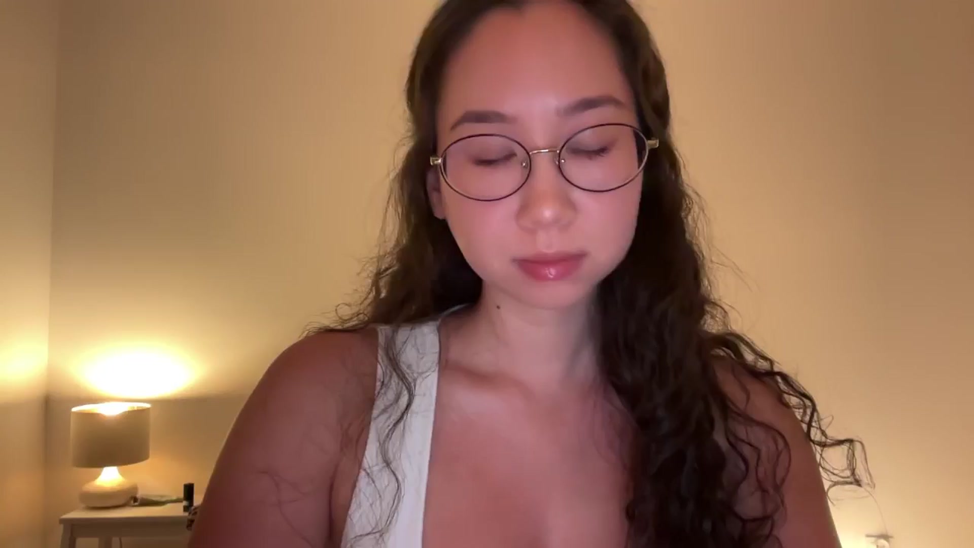 Gallery image thumbnail from cute_asian69's myfreecams stream on, 08/10/2024, 22:42 image 4 of 20