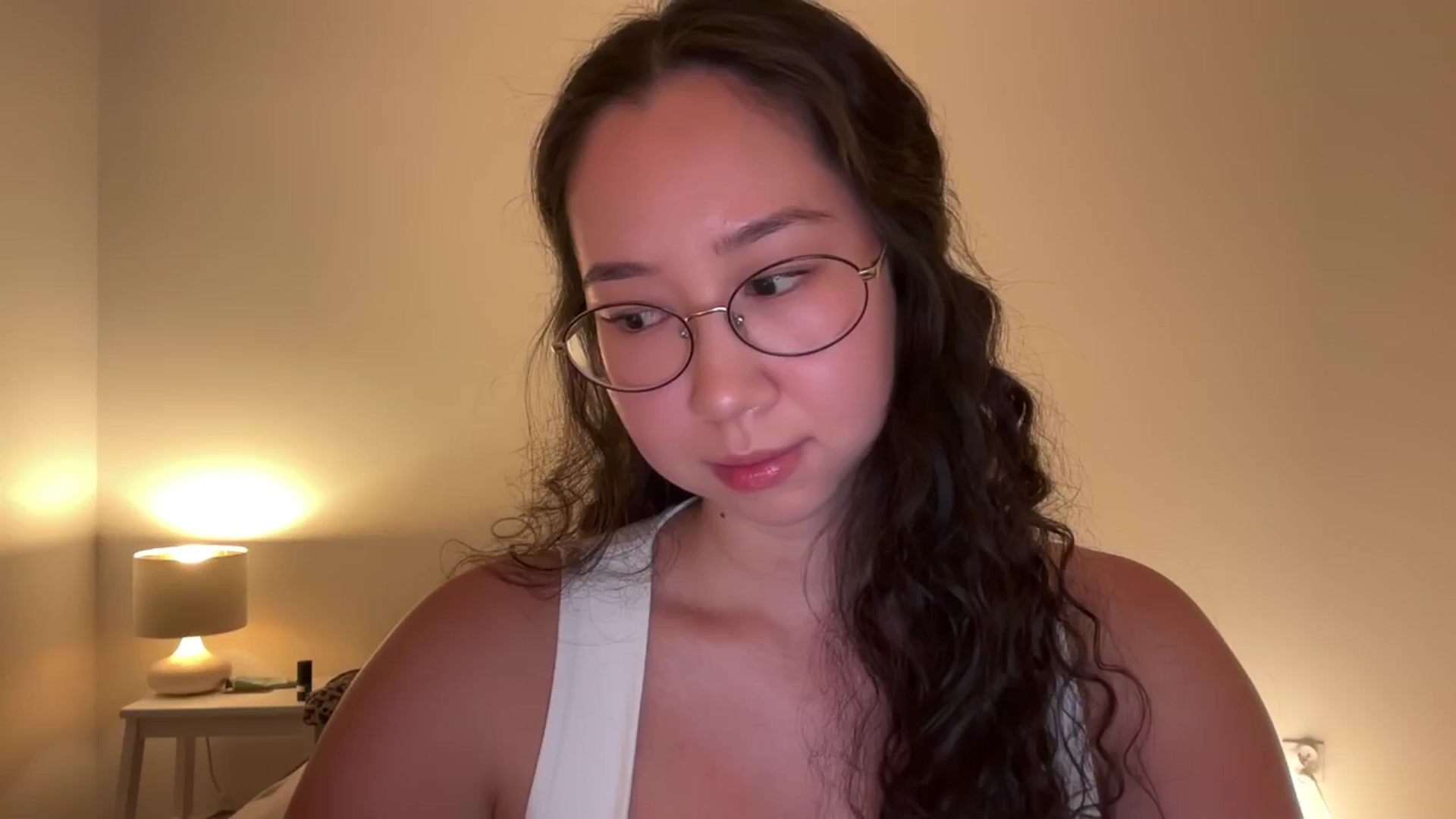 Gallery image thumbnail from cute_asian69's myfreecams stream on, 08/10/2024, 22:42 image 18 of 20