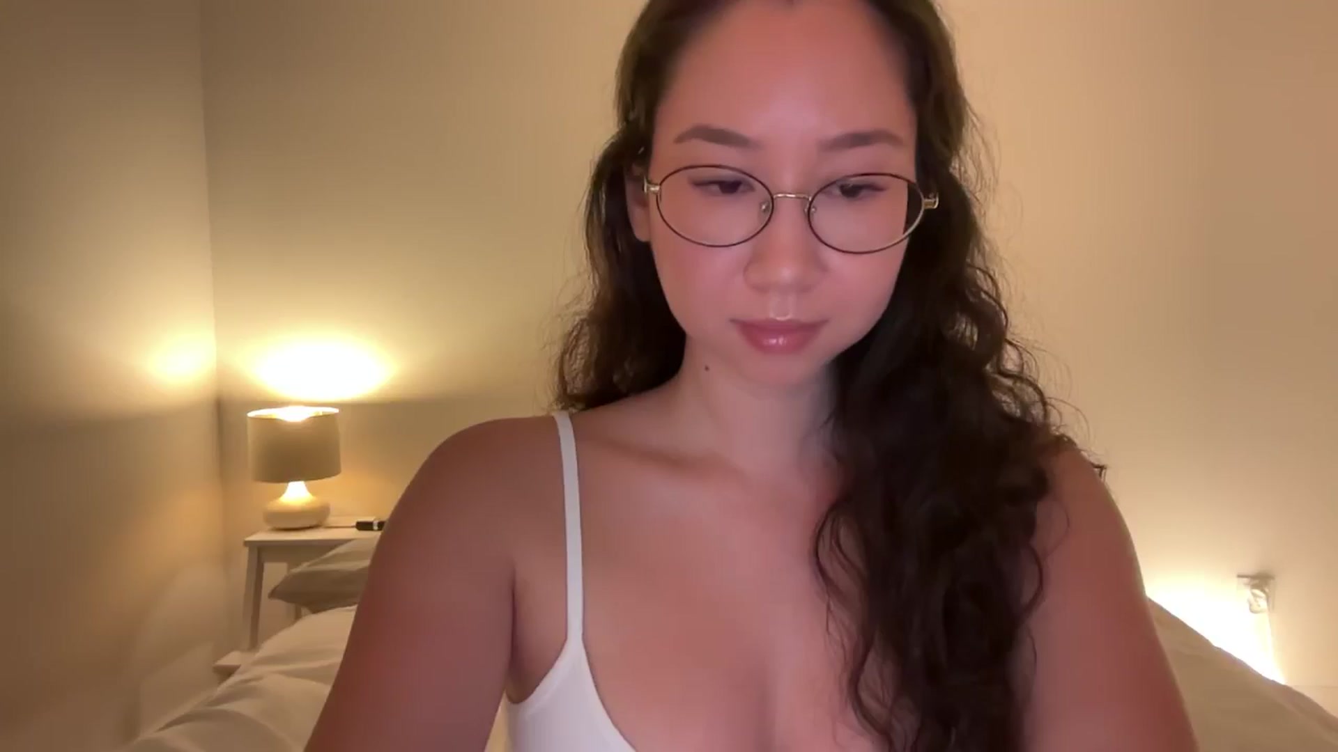 Gallery image thumbnail from cute_asian69's myfreecams stream on, 08/18/2024, 23:12 image 11 of 20