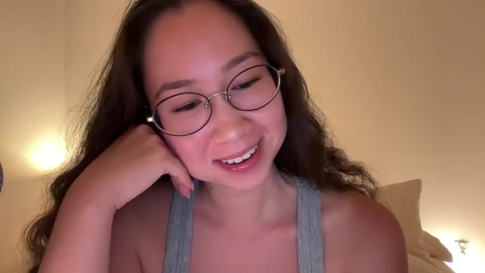 Gallery image thumbnail from cute_asian69's myfreecams stream on, 08/27/2024, 22:11 image 6 of 20