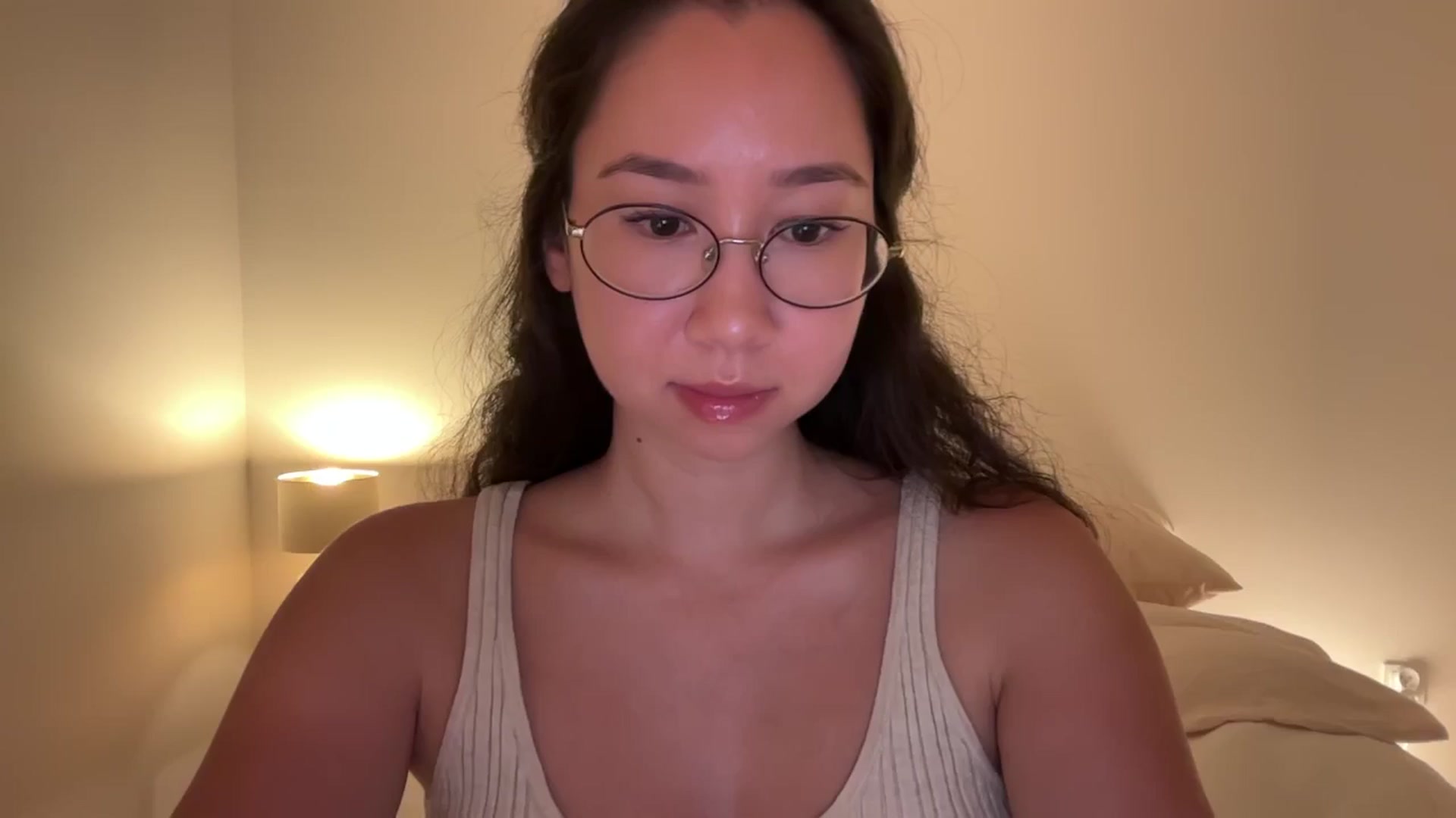Gallery image thumbnail from cute_asian69's myfreecams stream on, 08/29/2024, 22:15 image 7 of 20