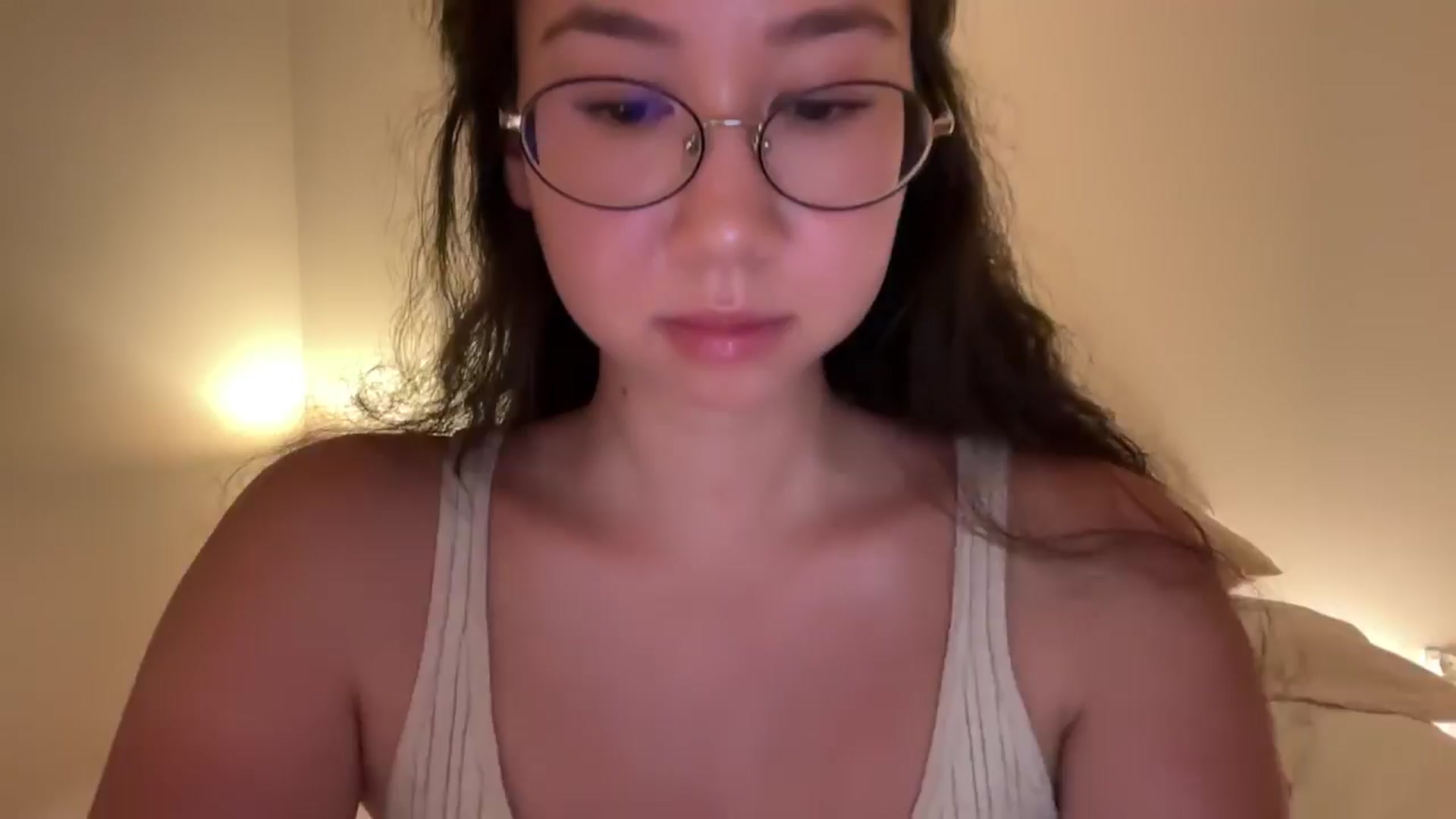 Gallery image thumbnail from cute_asian69's myfreecams stream on, 08/29/2024, 22:15 image 14 of 20