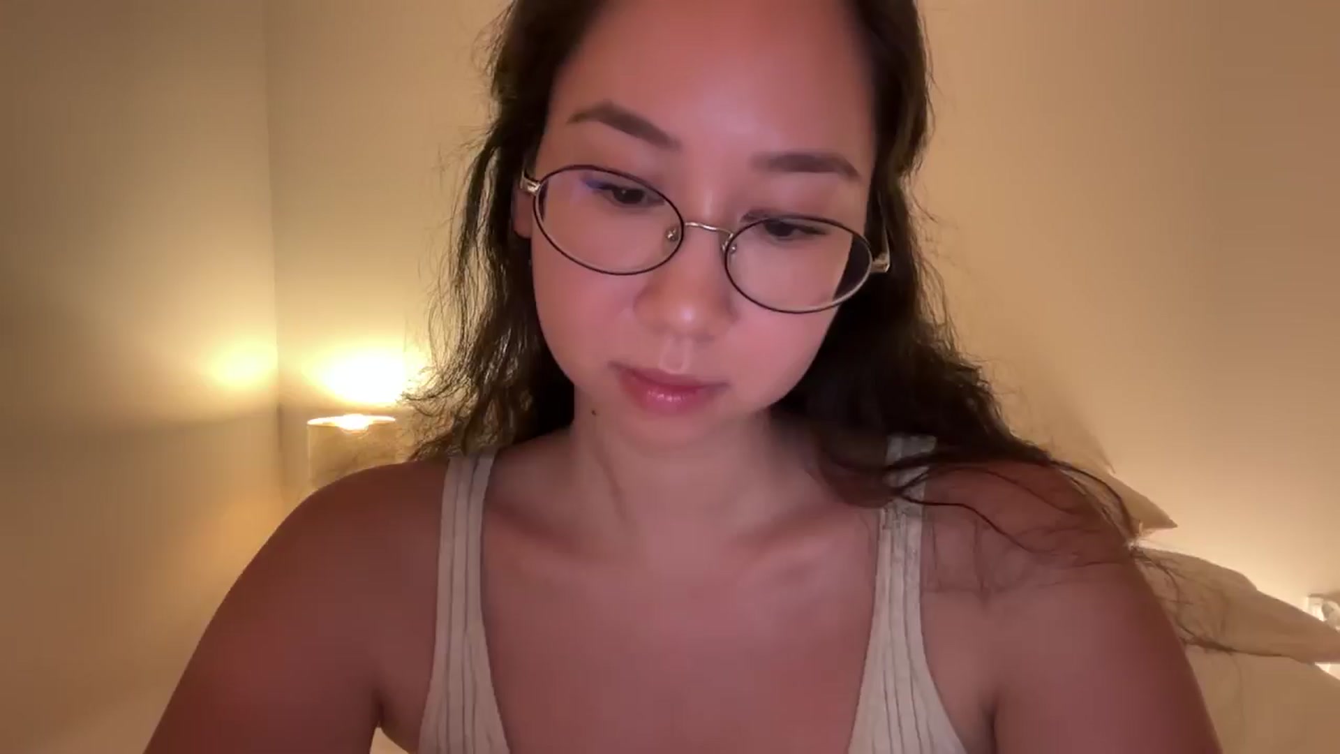 Gallery image thumbnail from cute_asian69's myfreecams stream on, 08/29/2024, 22:15 image 12 of 20