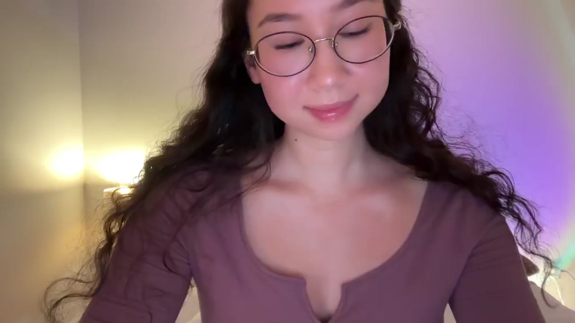 Gallery image thumbnail from cute_asian69's myfreecams stream on, 09/16/2024, 24:45 image 8 of 20