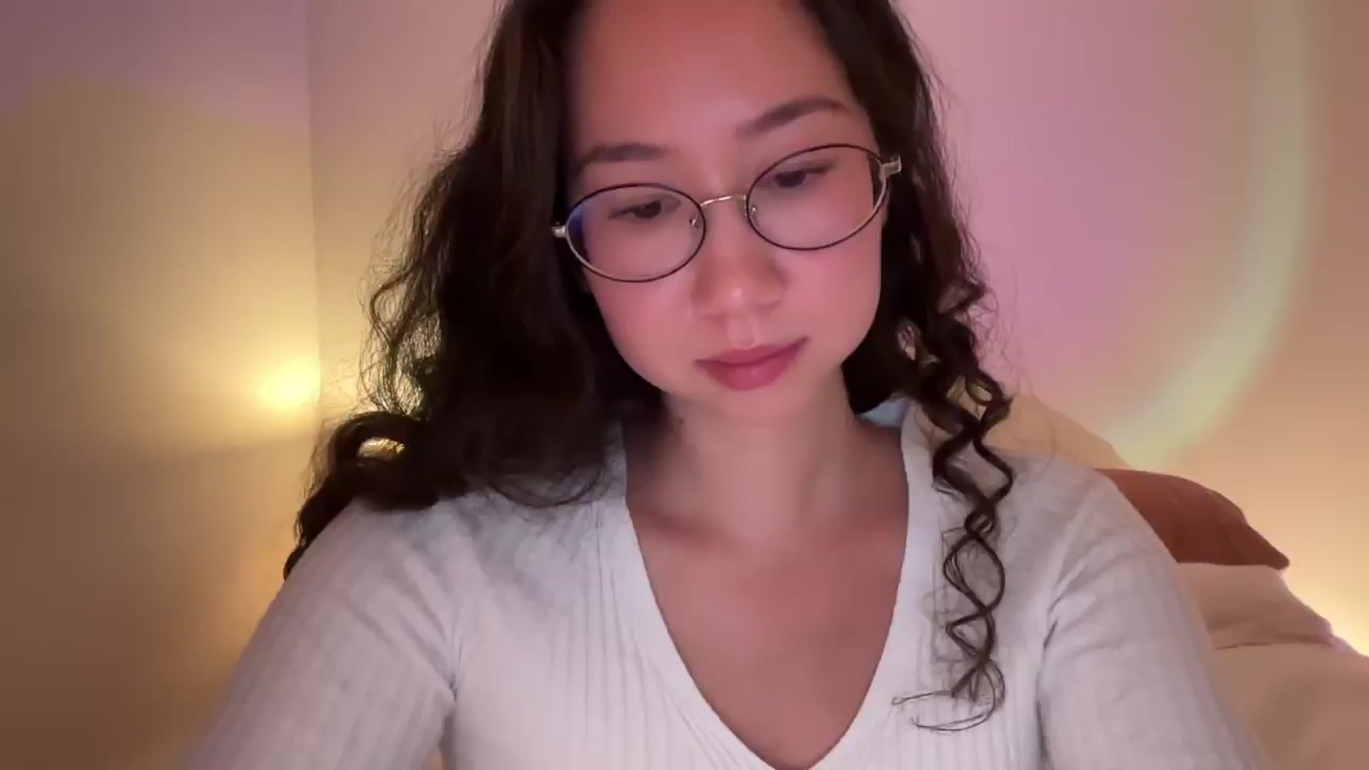 Gallery image thumbnail from cute_asian69's myfreecams stream on, 09/22/2024, 24:11 image 12 of 20