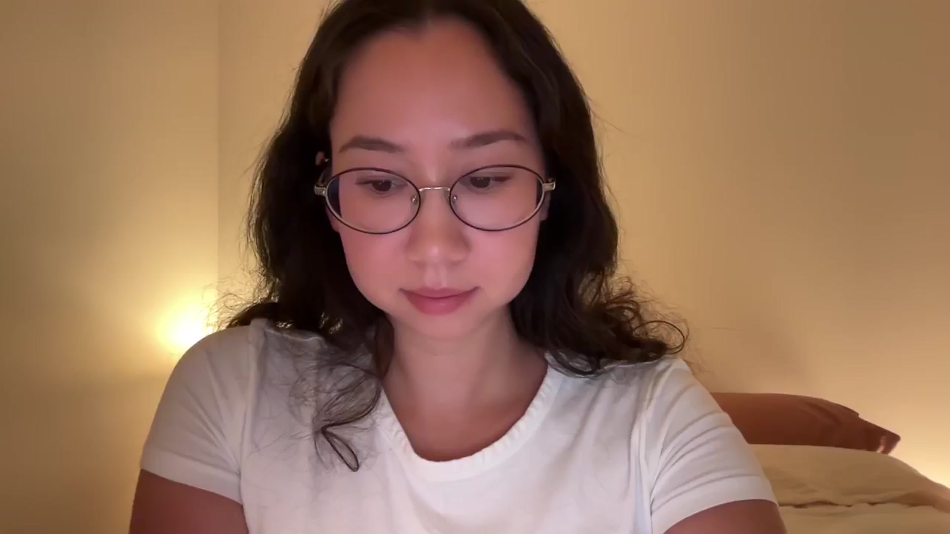 Gallery image thumbnail from cute_asian69's myfreecams stream on, 09/23/2024, 24:03 image 14 of 20