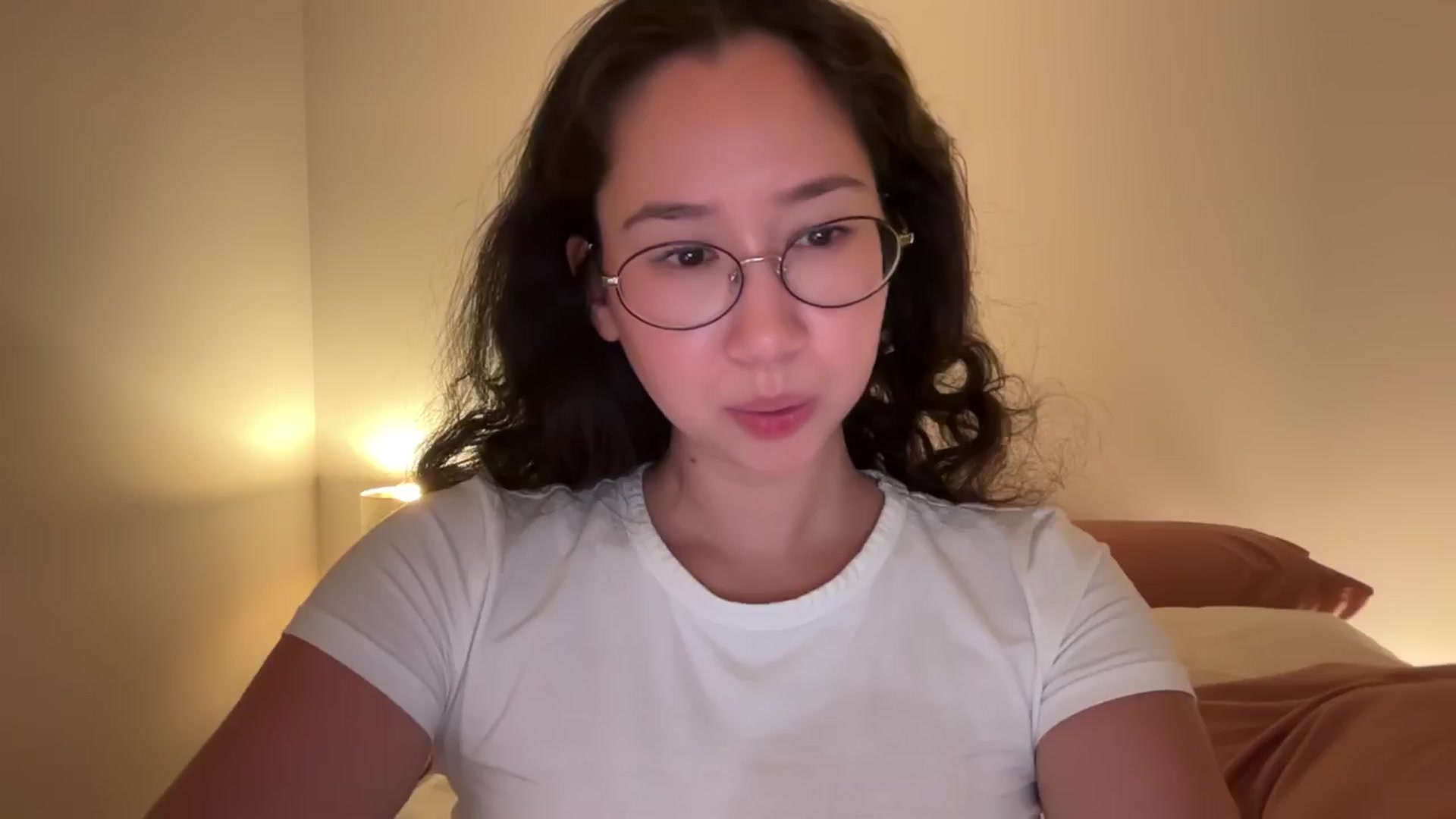 Gallery image thumbnail from cute_asian69's myfreecams stream on, 09/23/2024, 03:30 image 6 of 20