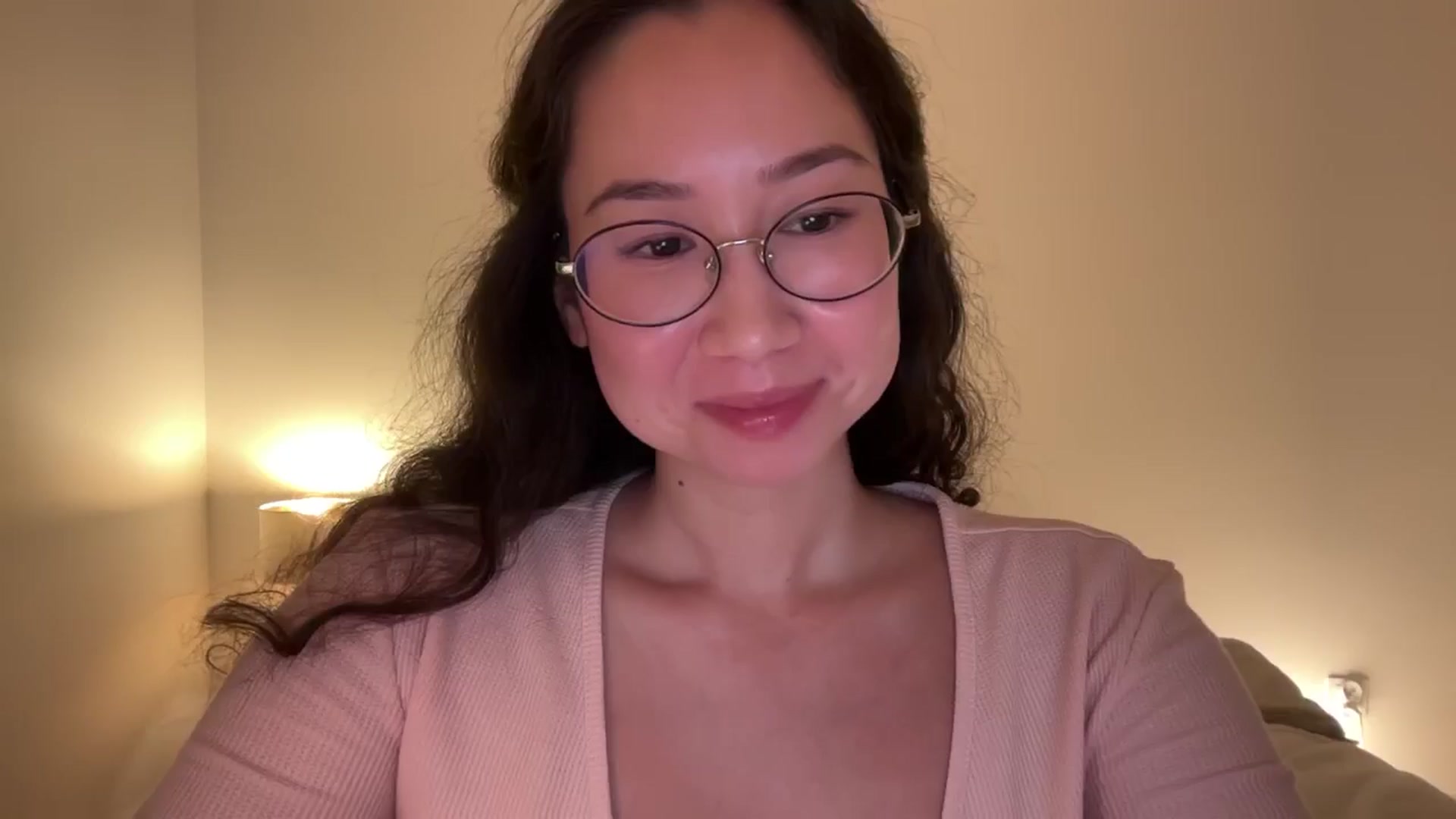 Gallery image thumbnail from cute_asian69's myfreecams stream on, 09/26/2024, 24:27 image 11 of 20