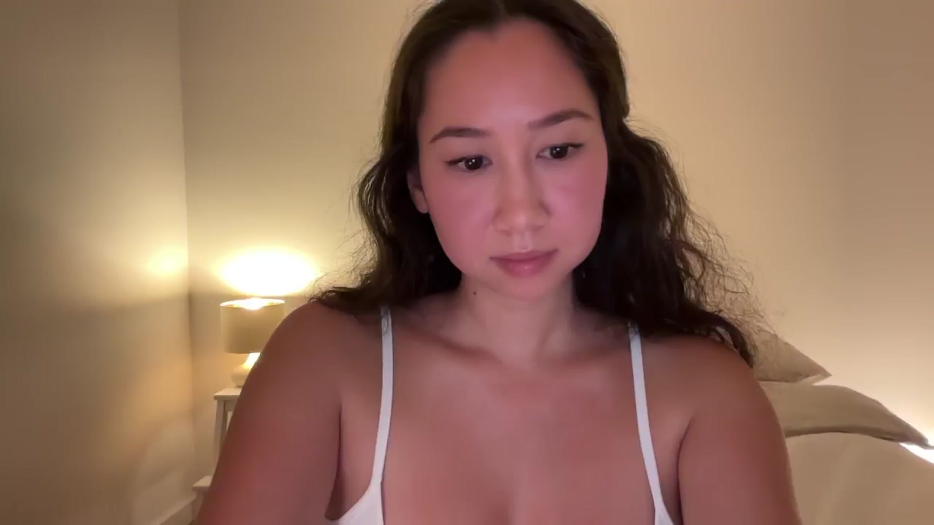 Gallery image thumbnail from cute_asian69's myfreecams stream on, 09/27/2024, 24:01 image 12 of 20