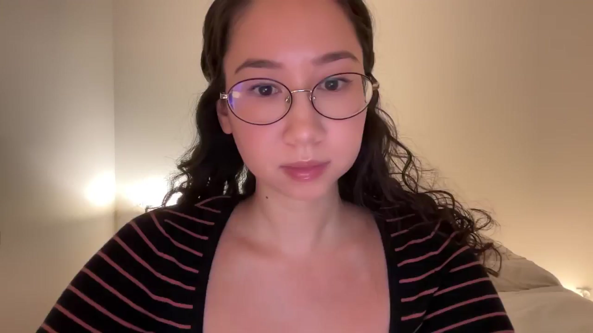 Gallery image thumbnail from cute_asian69's myfreecams stream on, 09/28/2024, 23:31 image 9 of 20