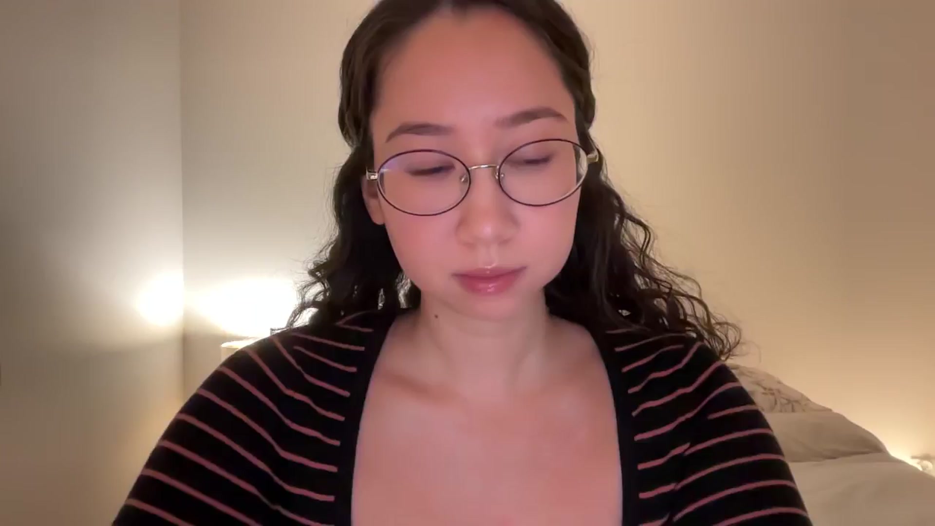 Gallery image thumbnail from cute_asian69's myfreecams stream on, 09/28/2024, 23:31 image 6 of 20