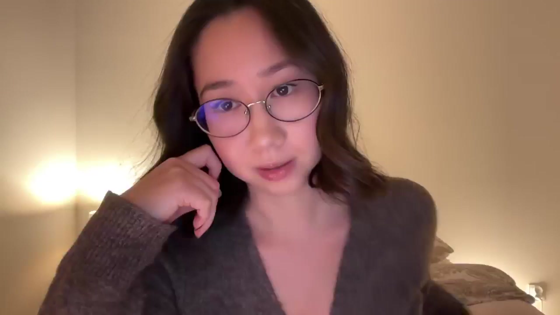 Gallery image thumbnail from cute_asian69's myfreecams stream on, 10/10/2024, 24:56 image 1 of 20