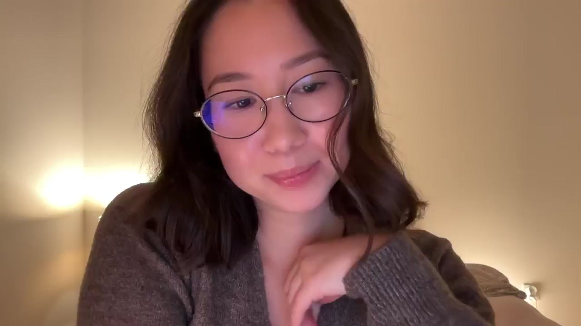 Gallery image thumbnail from cute_asian69's myfreecams stream on, 10/10/2024, 24:56 image 15 of 20