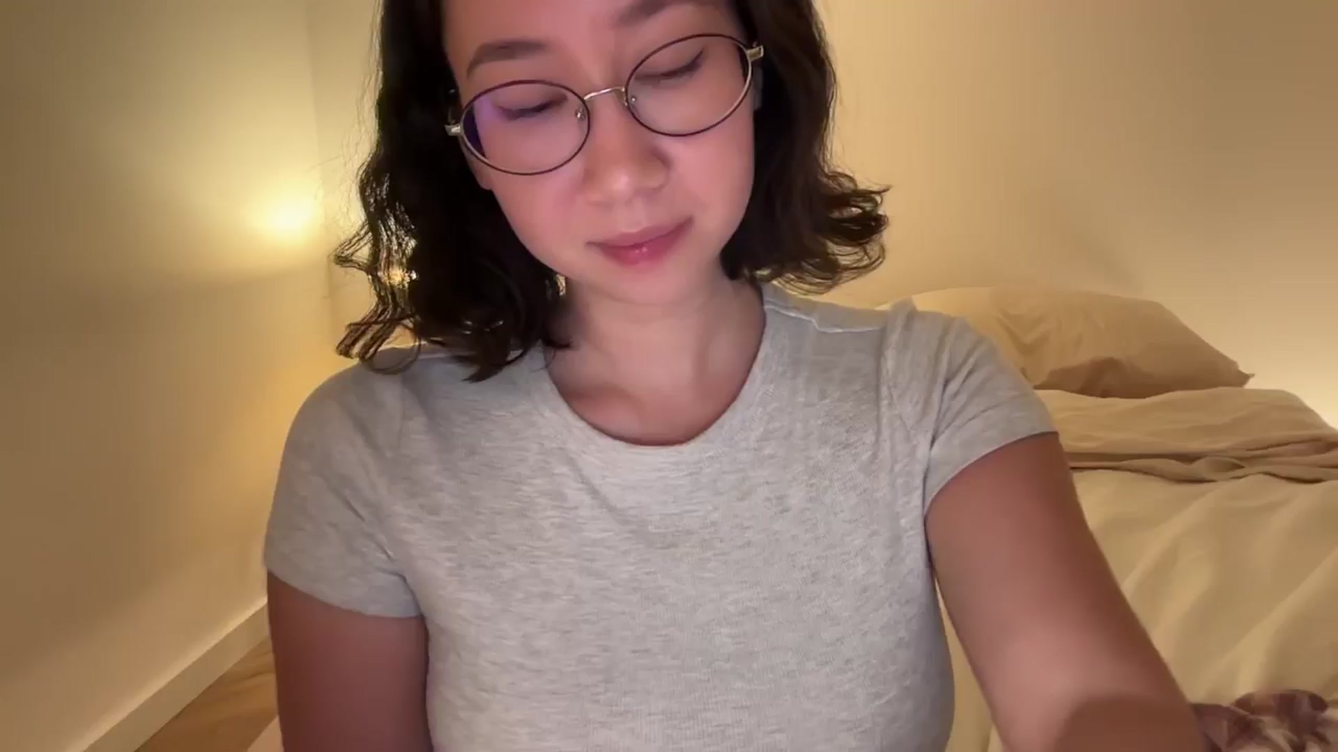 Gallery image thumbnail from cute_asian69's myfreecams stream on, 10/19/2024, 23:11 image 19 of 20