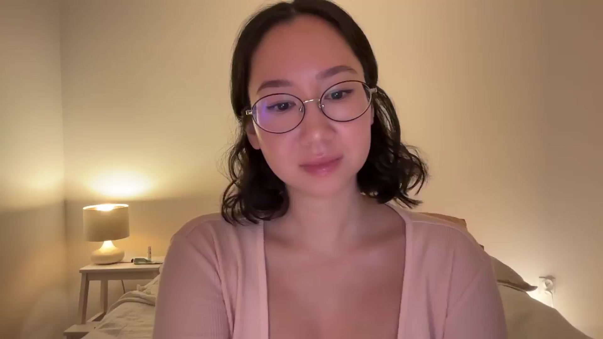 Gallery image thumbnail from cute_asian69's myfreecams stream on, 10/22/2024, 24:03 image 11 of 20