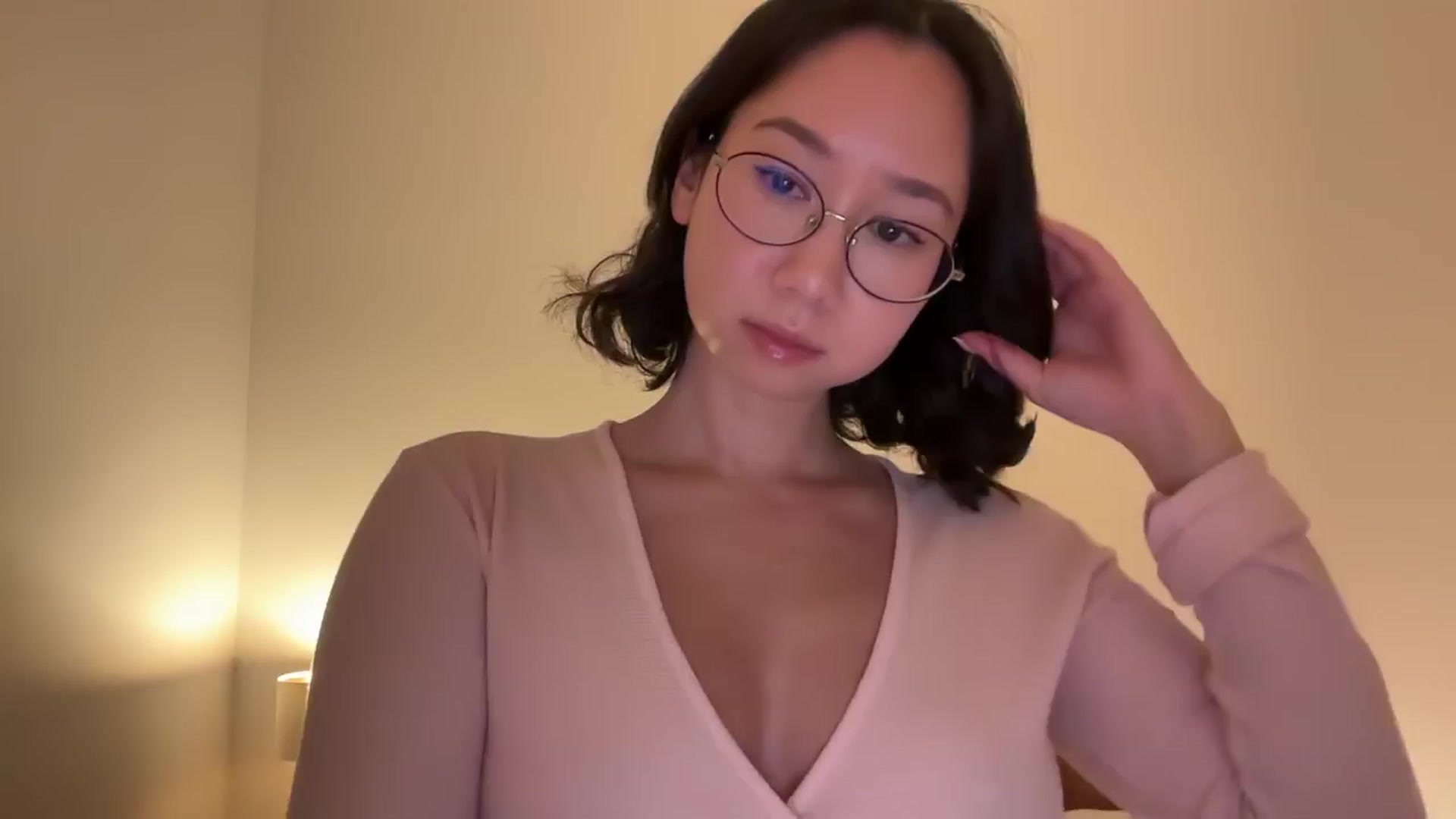 Gallery image thumbnail from cute_asian69's myfreecams stream on, 10/22/2024, 24:43 image 10 of 20