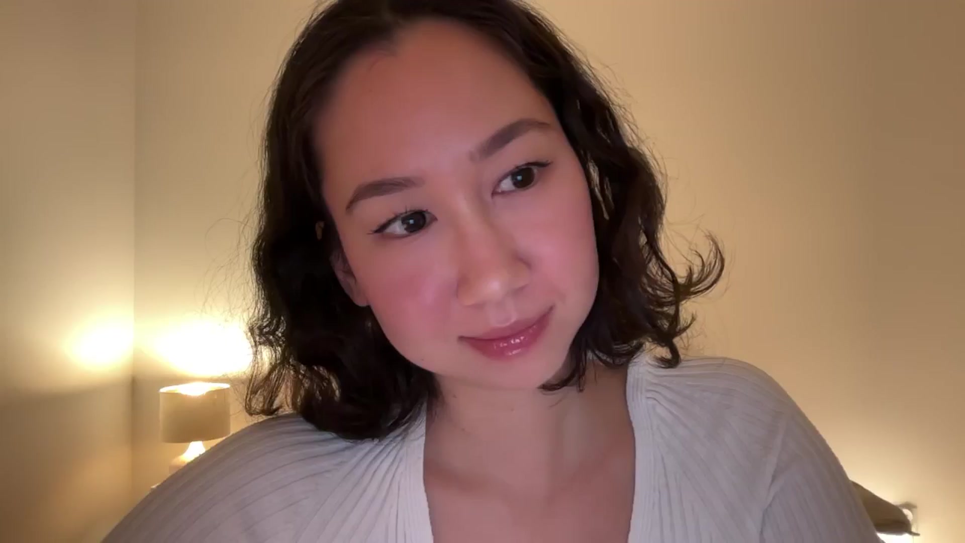 Gallery image thumbnail from cute_asian69's myfreecams stream on, 10/27/2024, 24:50 image 5 of 20