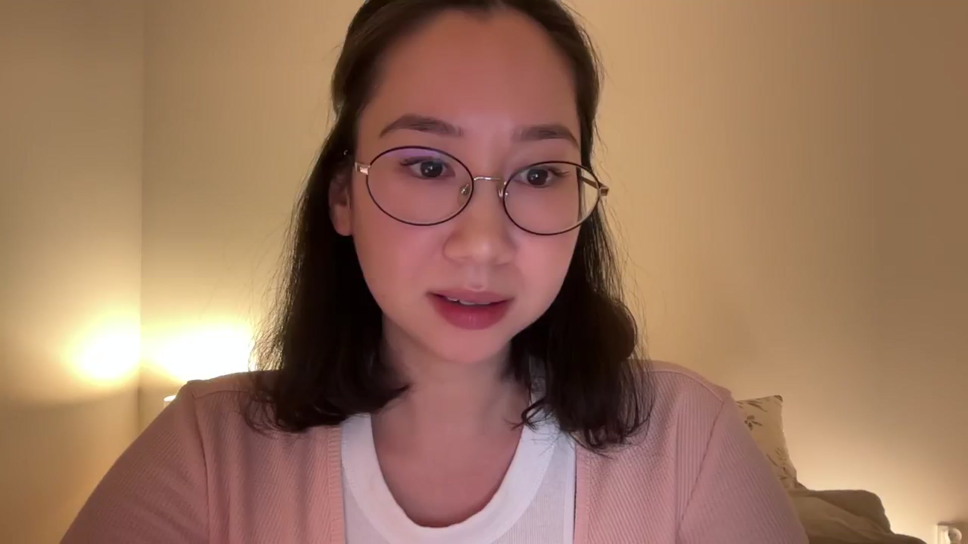Gallery image thumbnail from cute_asian69's myfreecams stream on, 12/06/2024, 01:31 image 6 of 20
