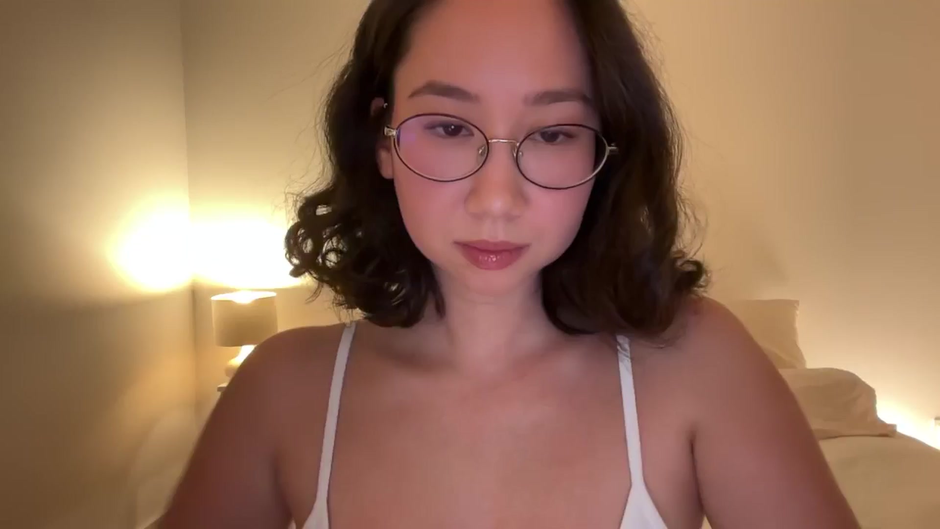 Gallery image thumbnail from cute_asian69's myfreecams stream on, 12/15/2024, 24:02 image 4 of 20