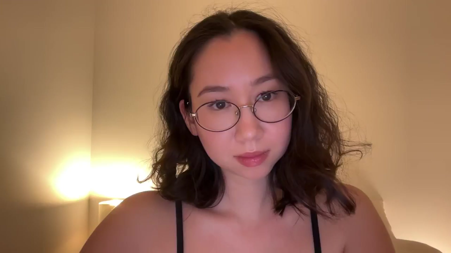 Gallery image thumbnail from cute_asian69's myfreecams stream on, 12/16/2024, 24:30 image 15 of 20