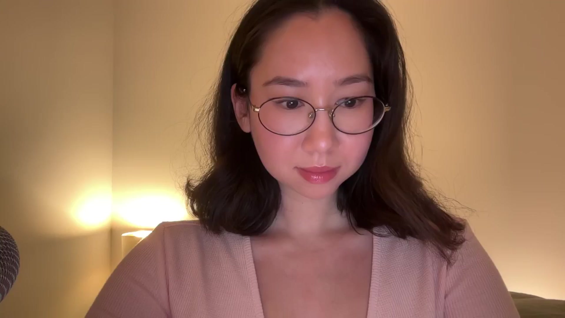 Gallery image thumbnail from cute_asian69's myfreecams stream on, 12/22/2024, 03:25 image 11 of 20